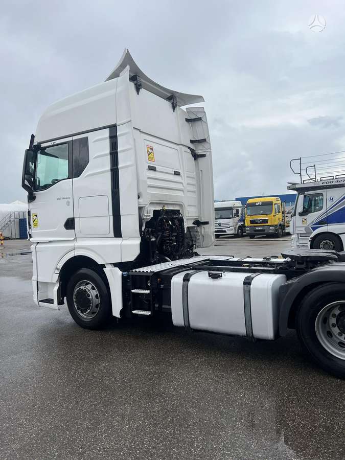 MAN Tgx, double sleeper