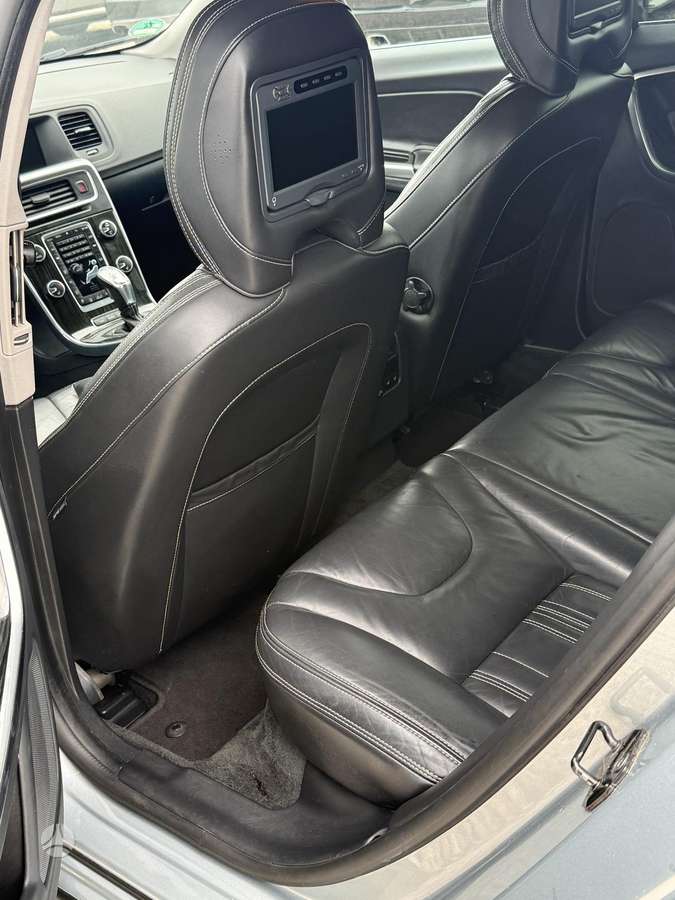 Volvo V60 2013 — photo 7