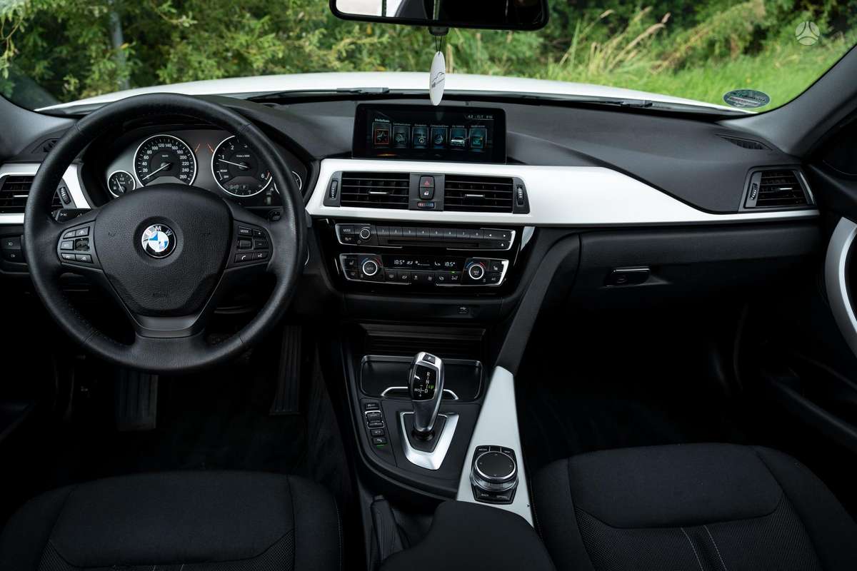 BMW 320, 2.0 l., universalas