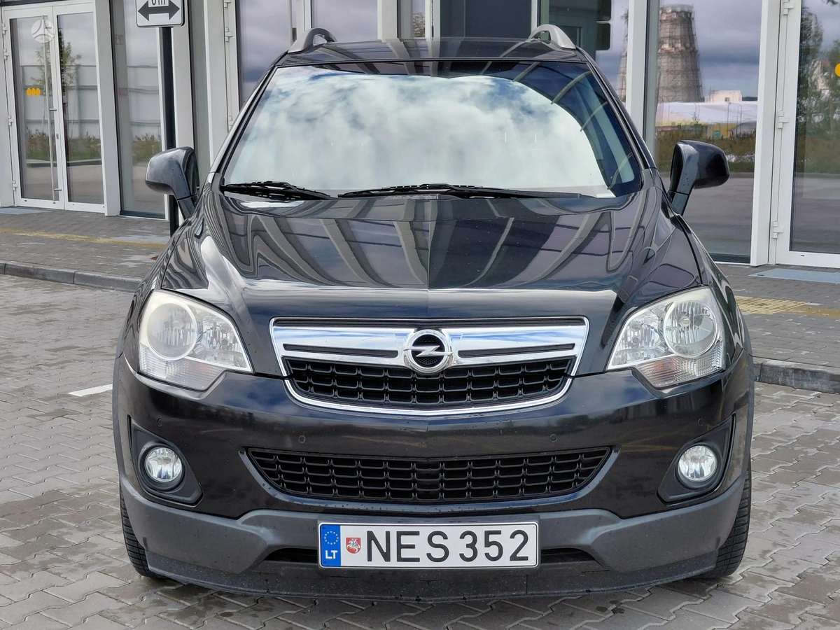 Opel Antara, 2.4 l., off-road / crossover