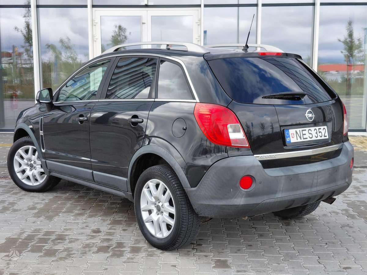 Opel Antara, 2.4 l., off-road / crossover