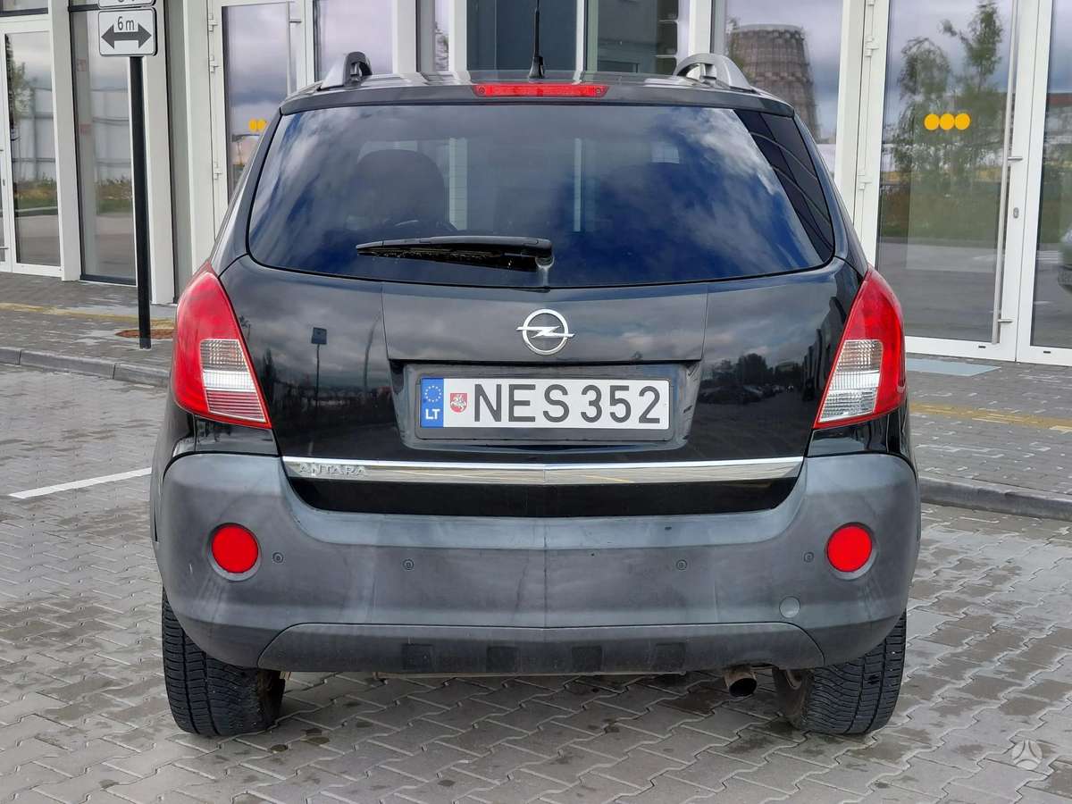 Opel Antara, 2.4 l., off-road / crossover