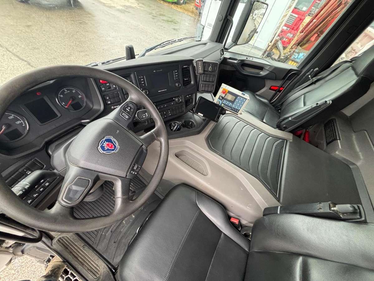 Scania P360, garbage trucks