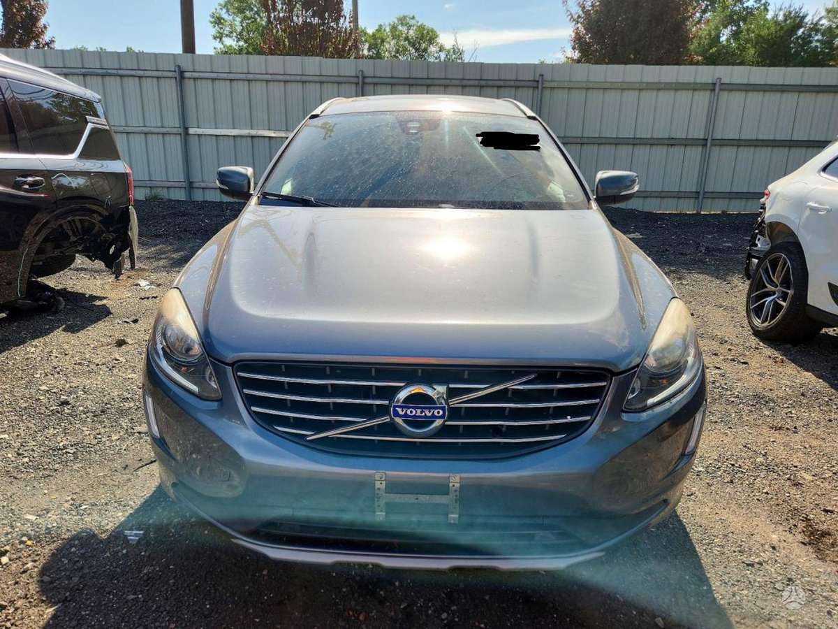 Volvo XC60 for parts