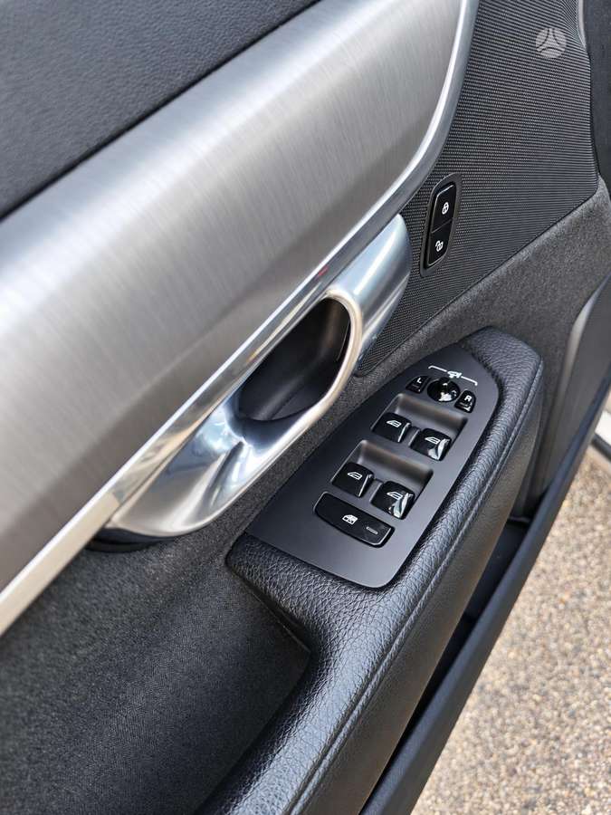 Volvo S90, 2.0 l., saloon / sedan