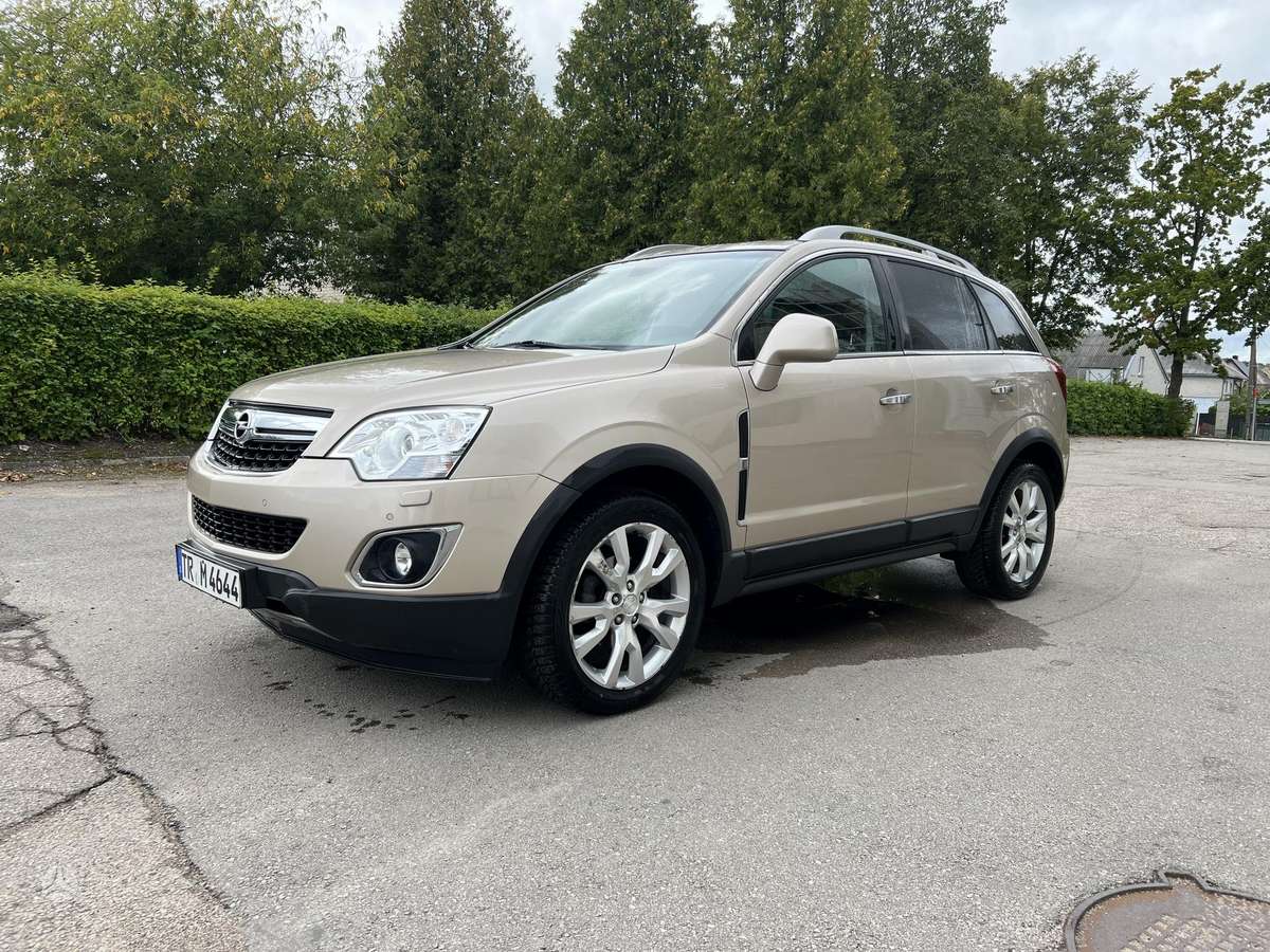 Opel Antara, 2.2 l., off-road / crossover