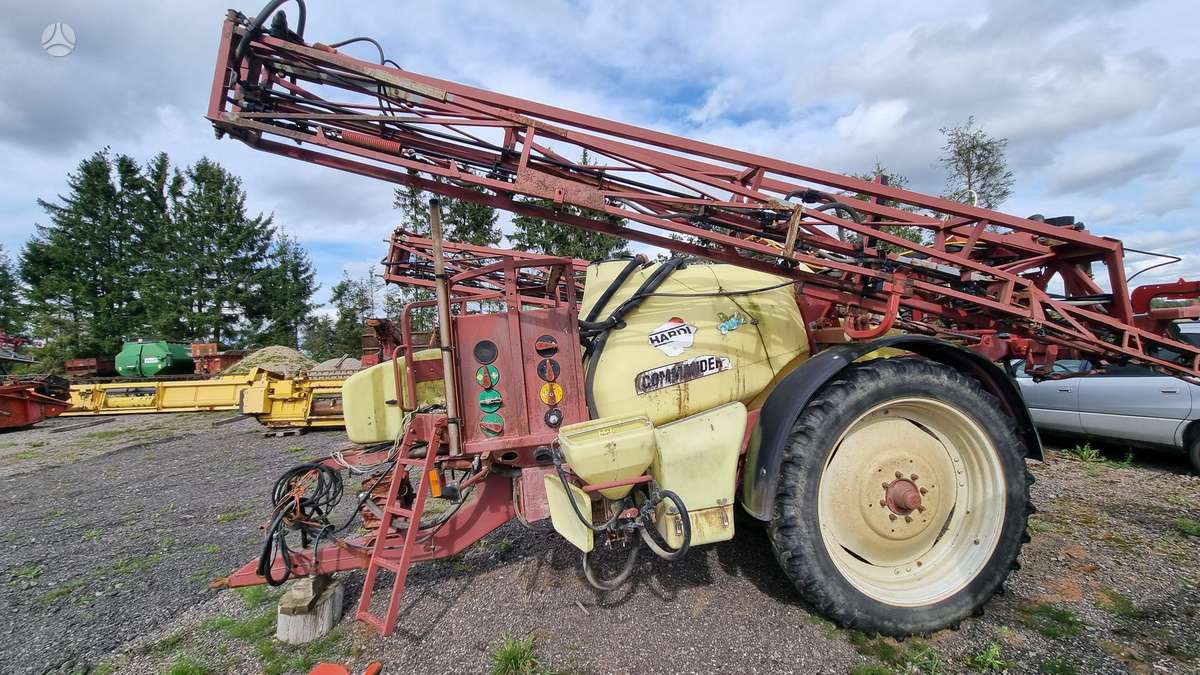 Hardi COMMANDER 2800, разбрызгиватели