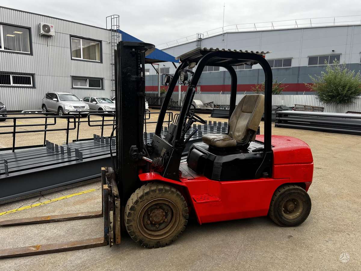 HC R30, вилочные погрузчики