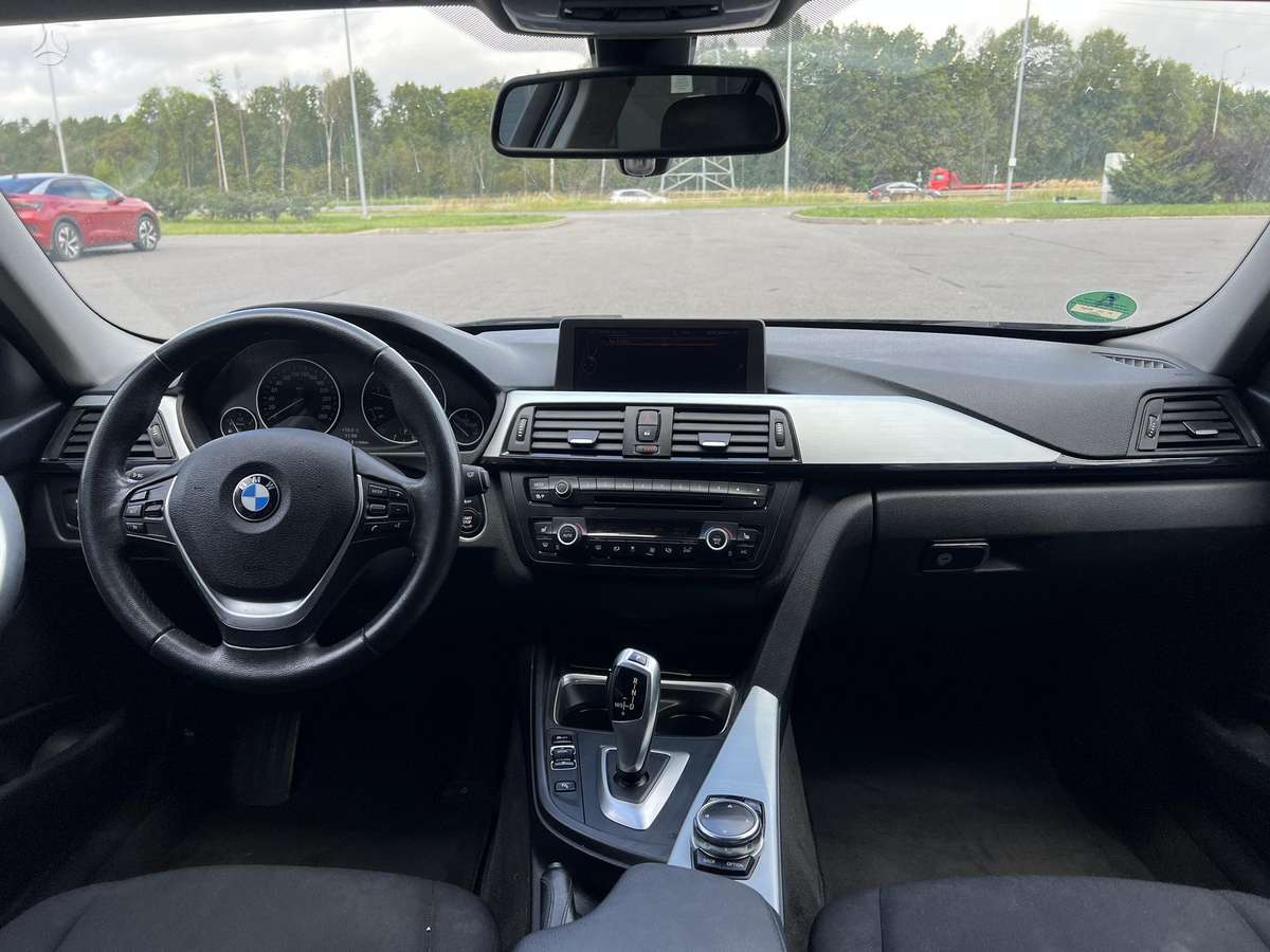 BMW 318, 2.0 l., wagon