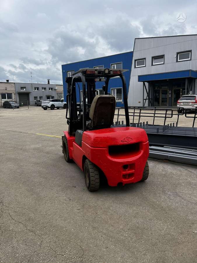 HC R30, forklifts