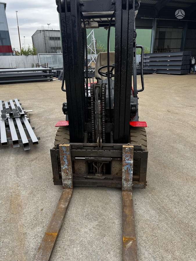 HC R30, вилочные погрузчики