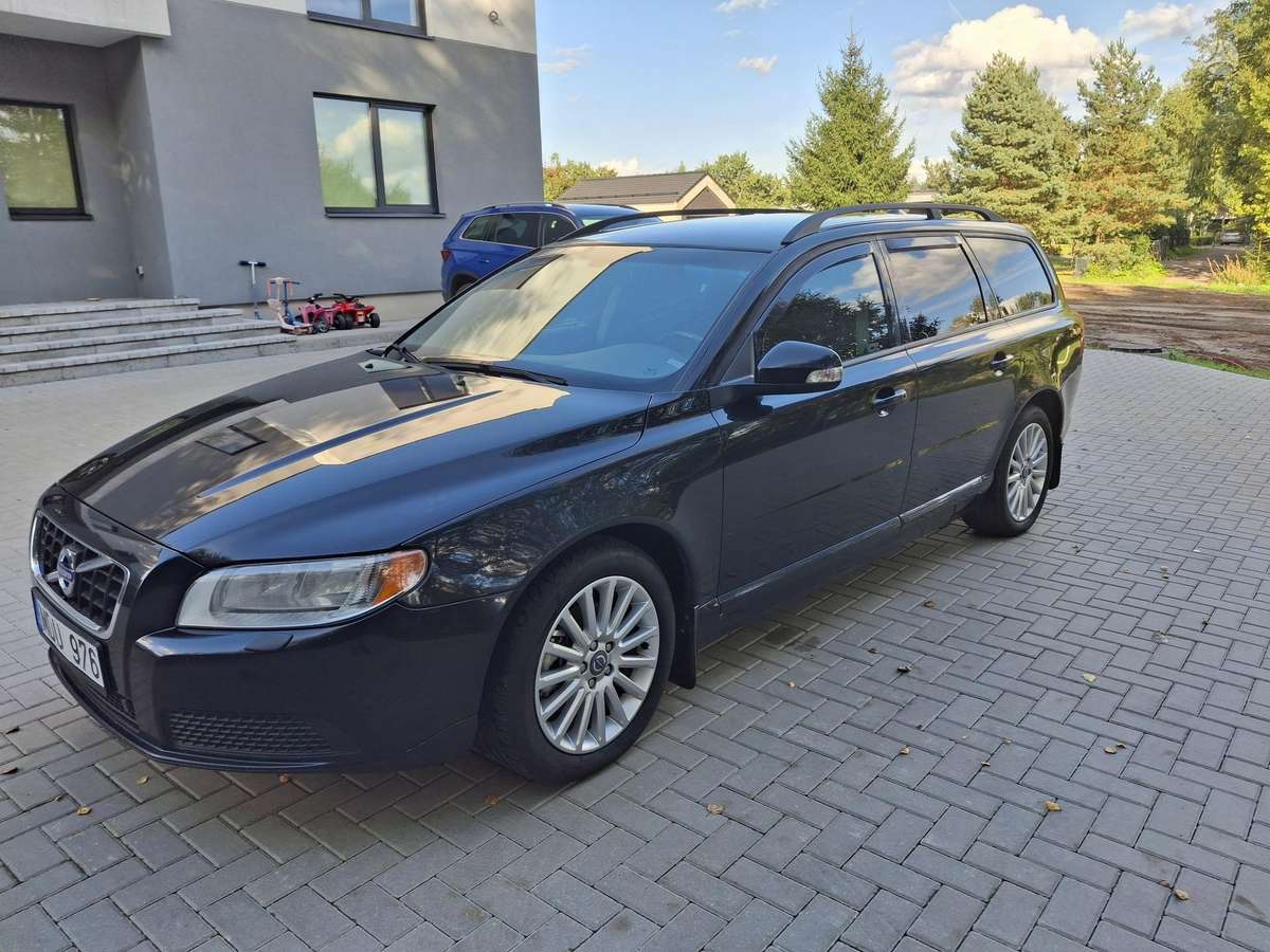 Volvo V70, 2.0 l., wagon
