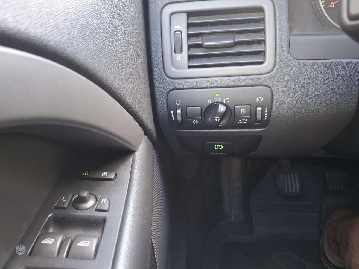 Volvo V70, 2.0 l., universalas