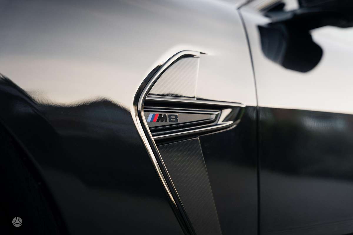 BMW M8, coupe