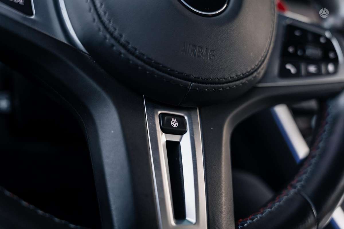 BMW M8, coupe