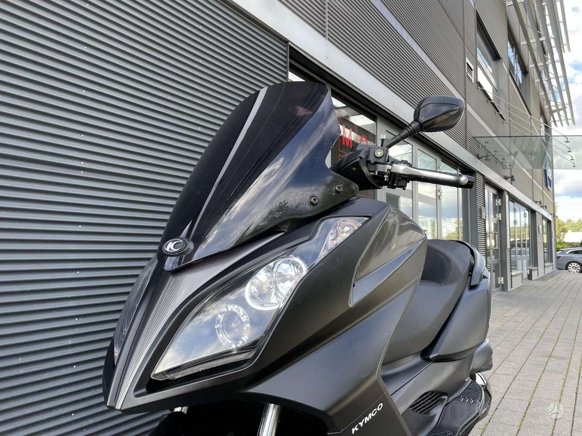 Kymco Downtown 300cc, мотороллеры / мопеды