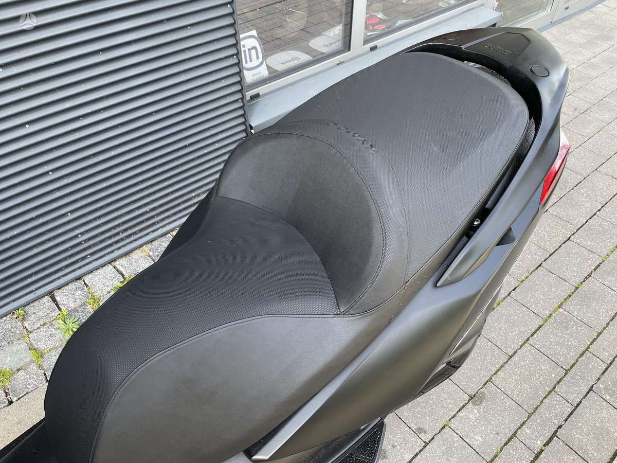 Kymco Downtown 300cc, мотороллеры / мопеды