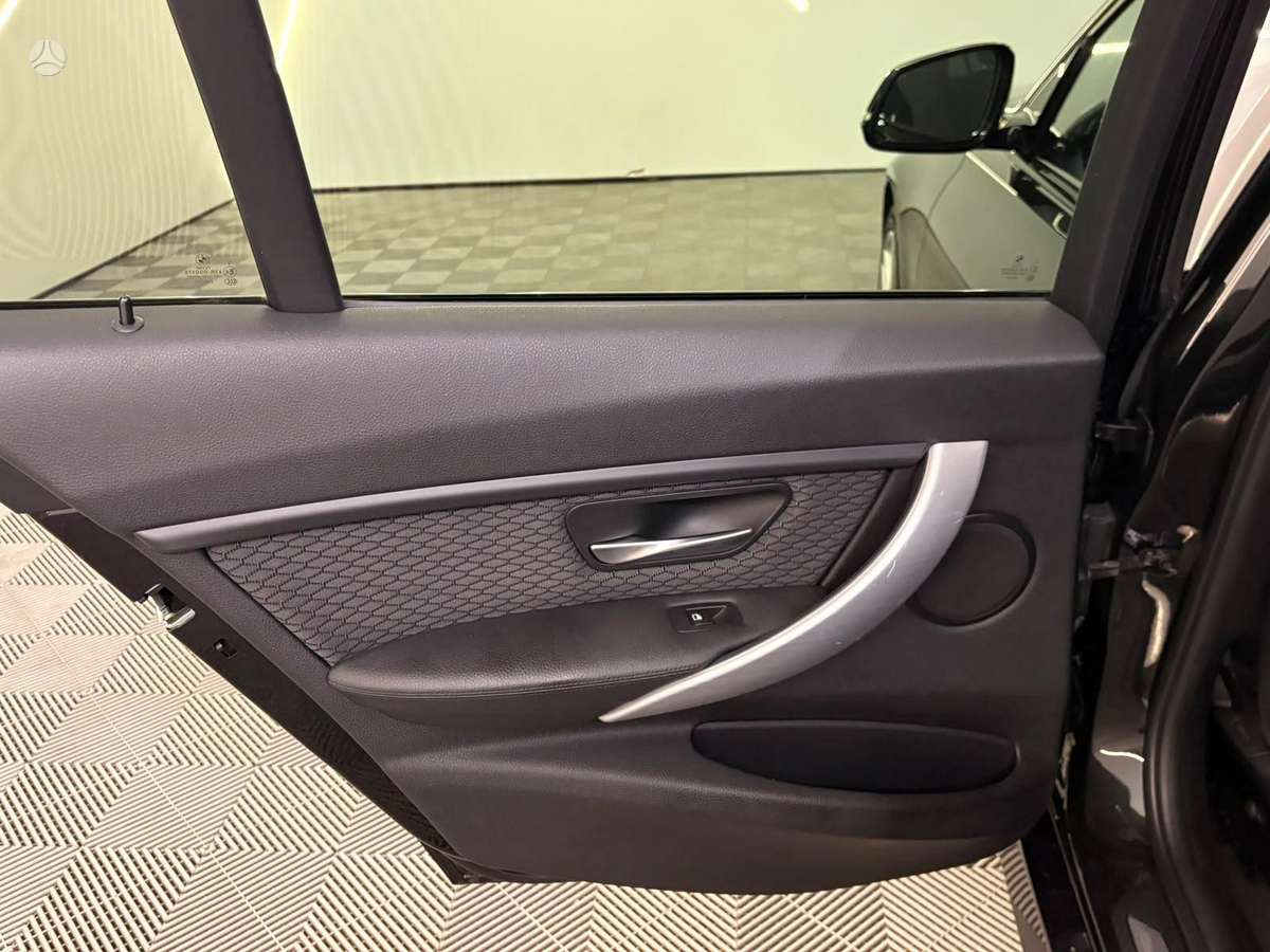 BMW 320, 2.0 l., wagon