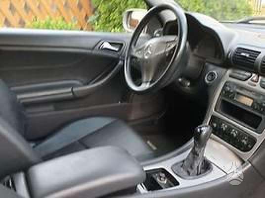 Mercedes-Benz C180
