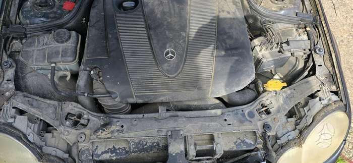 Mercedes-Benz C220