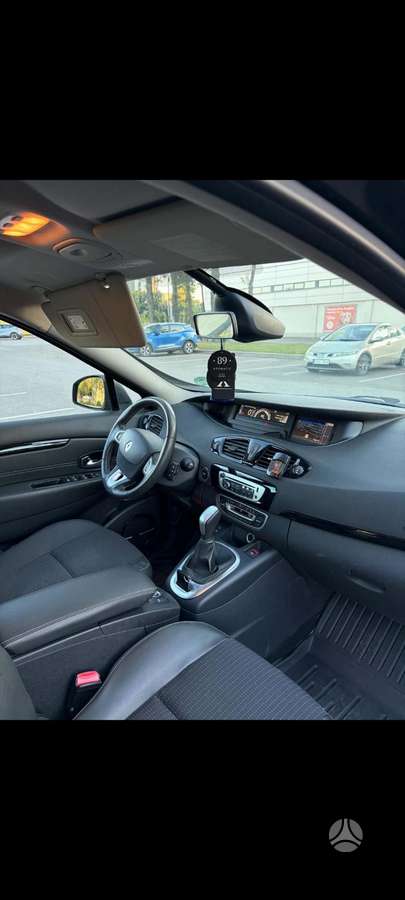 Renault Scenic, 1.5 l., hatchback