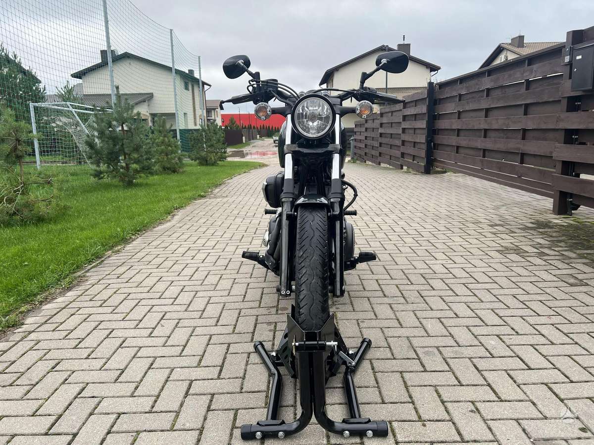 Yamaha XVS (Bolt) 950cc, choppers