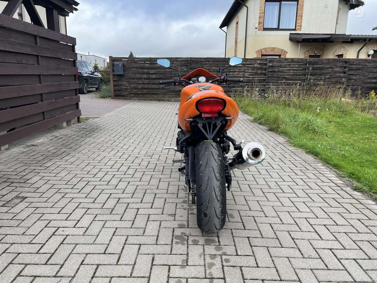 Triumph Speed Four 600cc, street / classic