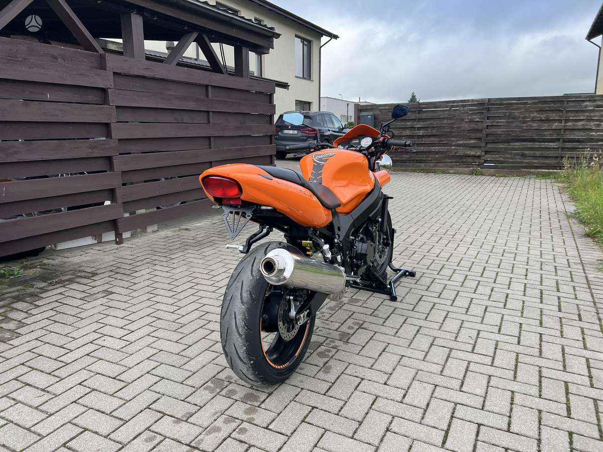 Triumph Speed Four 600cc, street / classic