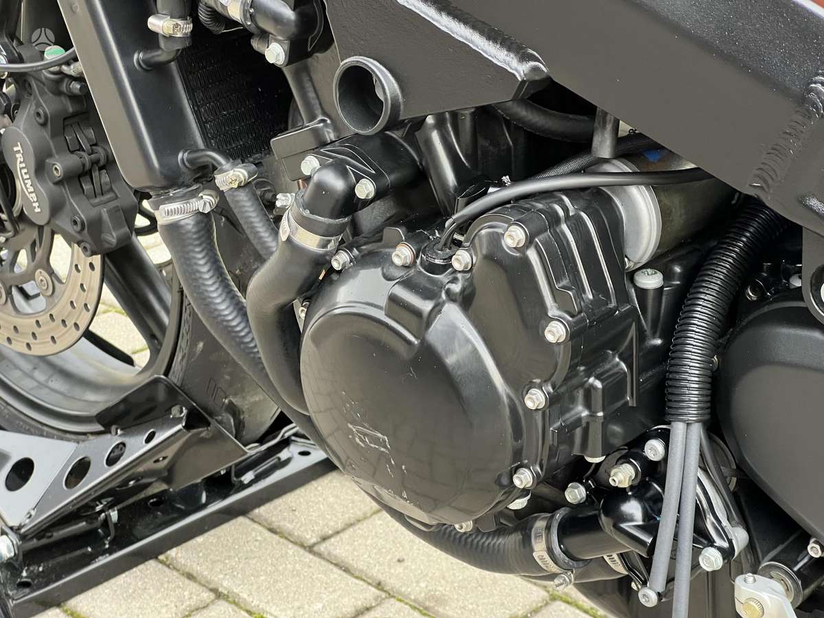 Triumph Speed Four 600cc, street / classic