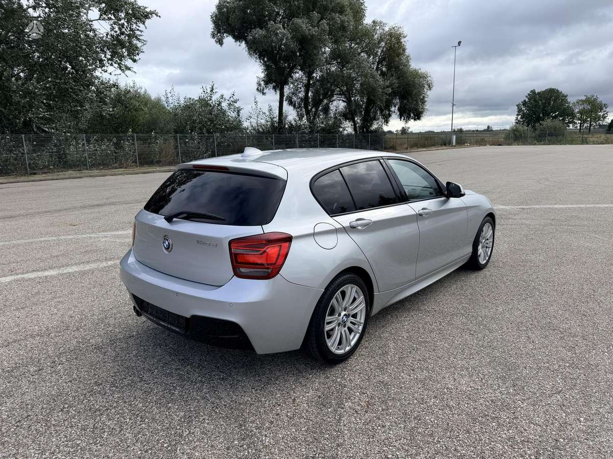 BMW 125, 2.0 l., hatchback