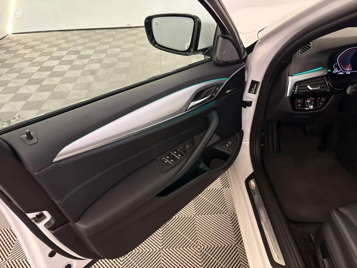 BMW 520, 2.0 l., Универсал