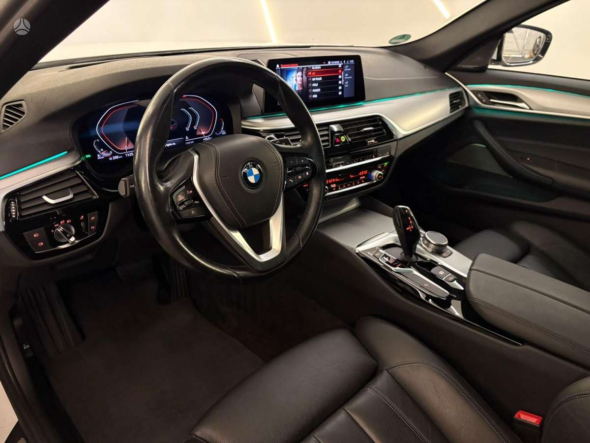 BMW 520, 2.0 l., Универсал