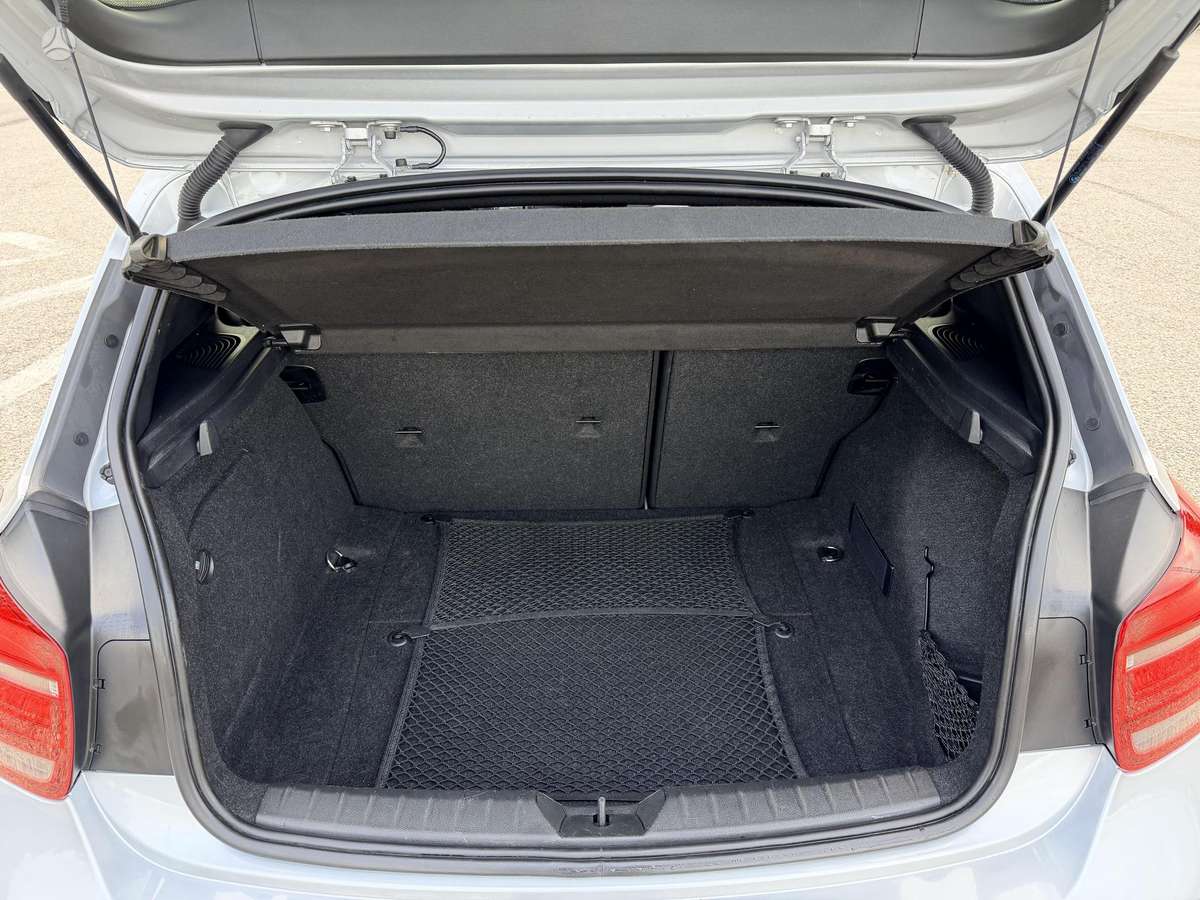 BMW 125, 2.0 l., hatchback
