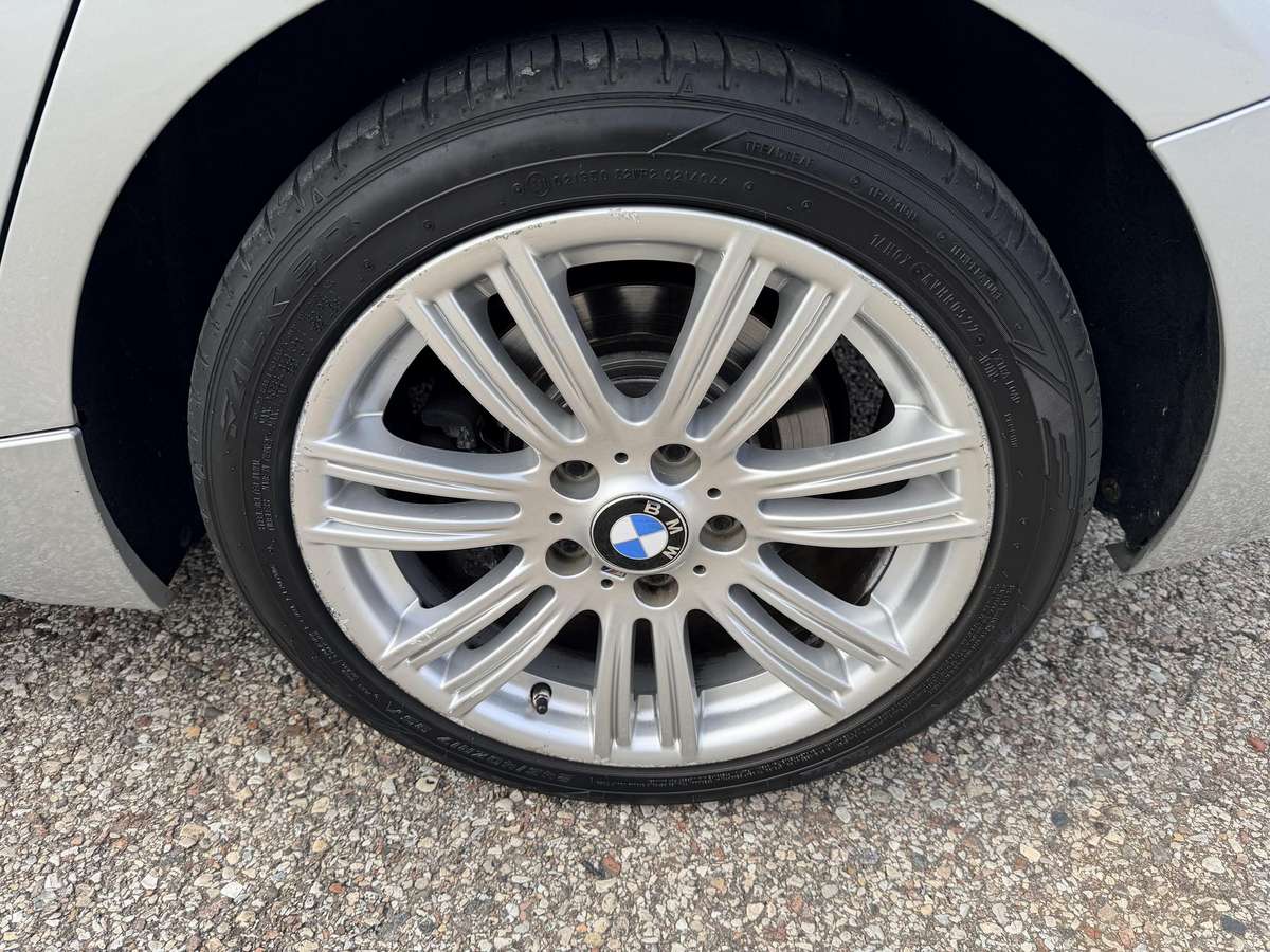 BMW 125, 2.0 l., hatchback