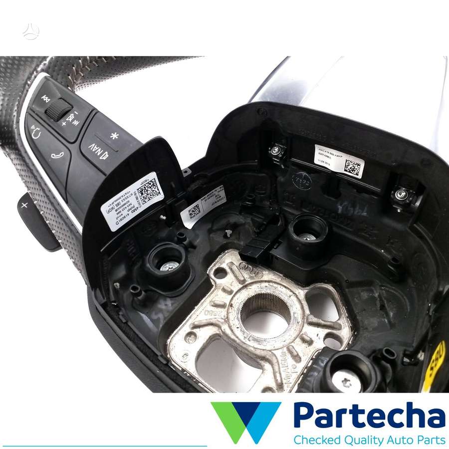 Audi Q7, 4M0880201A, oro pagalvės