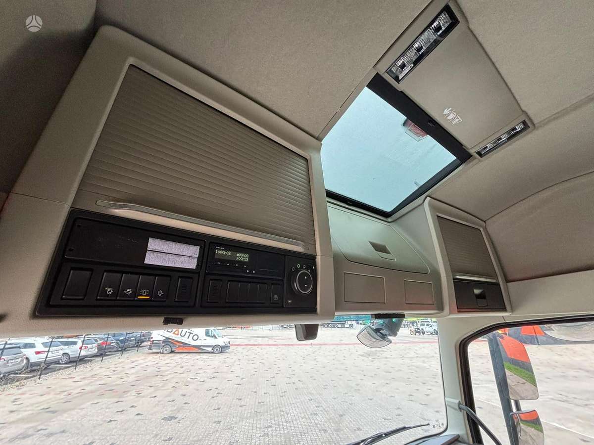 Volvo FH 500 6x2, шасси