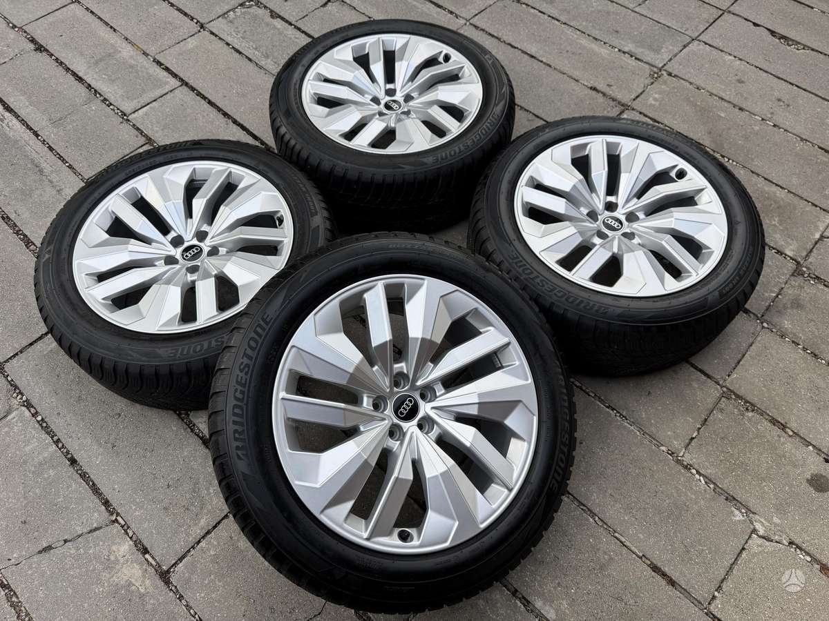 Audi Q8, light alloy, R20