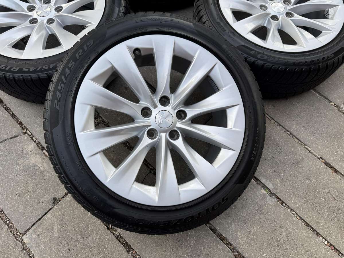 TESLA MODEL S, light alloy, R19