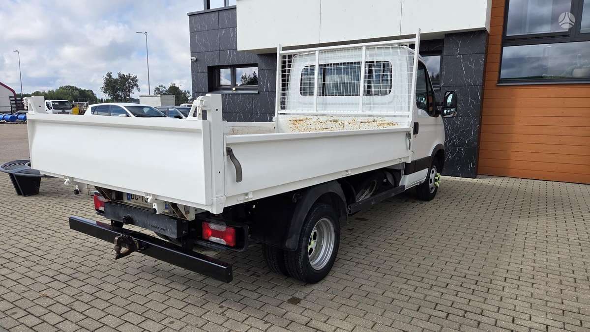 Iveco Daily 35C11, savivarčiai