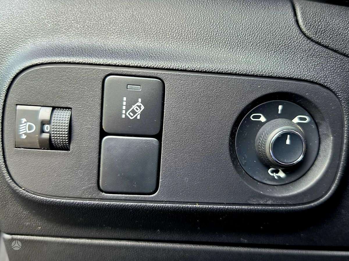Citroen C3, 1.2 l., hatchback