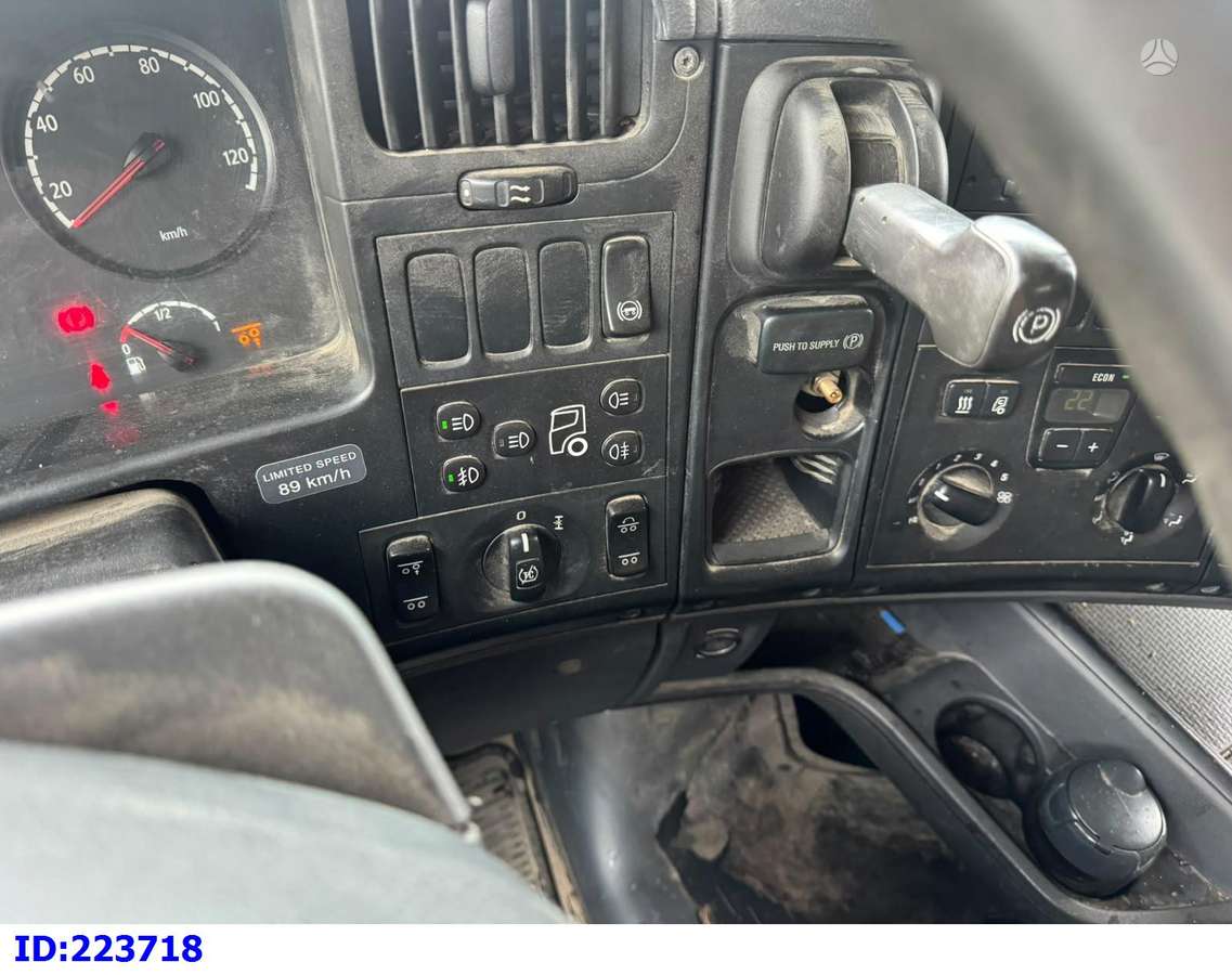 Scania R420 6x2 Euro5, single sleeper
