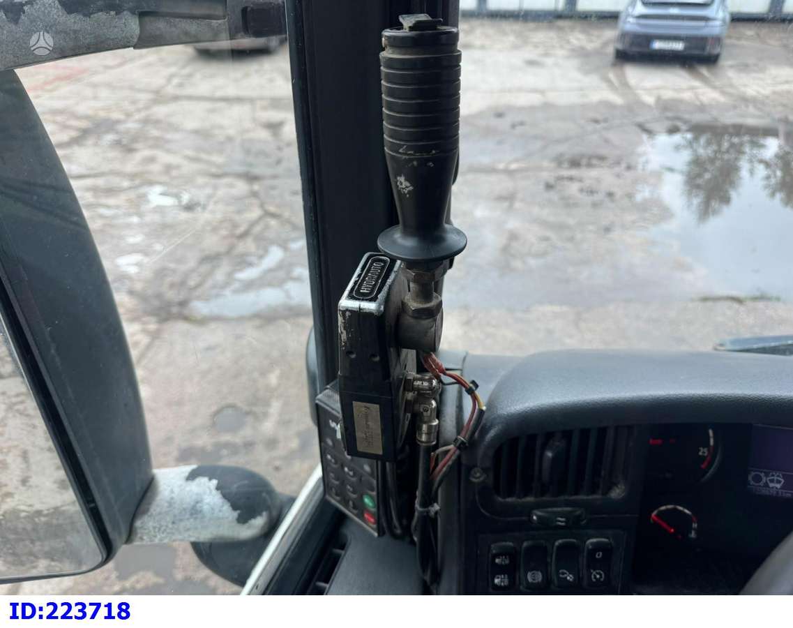 Scania R420 6x2 Euro5, single sleeper