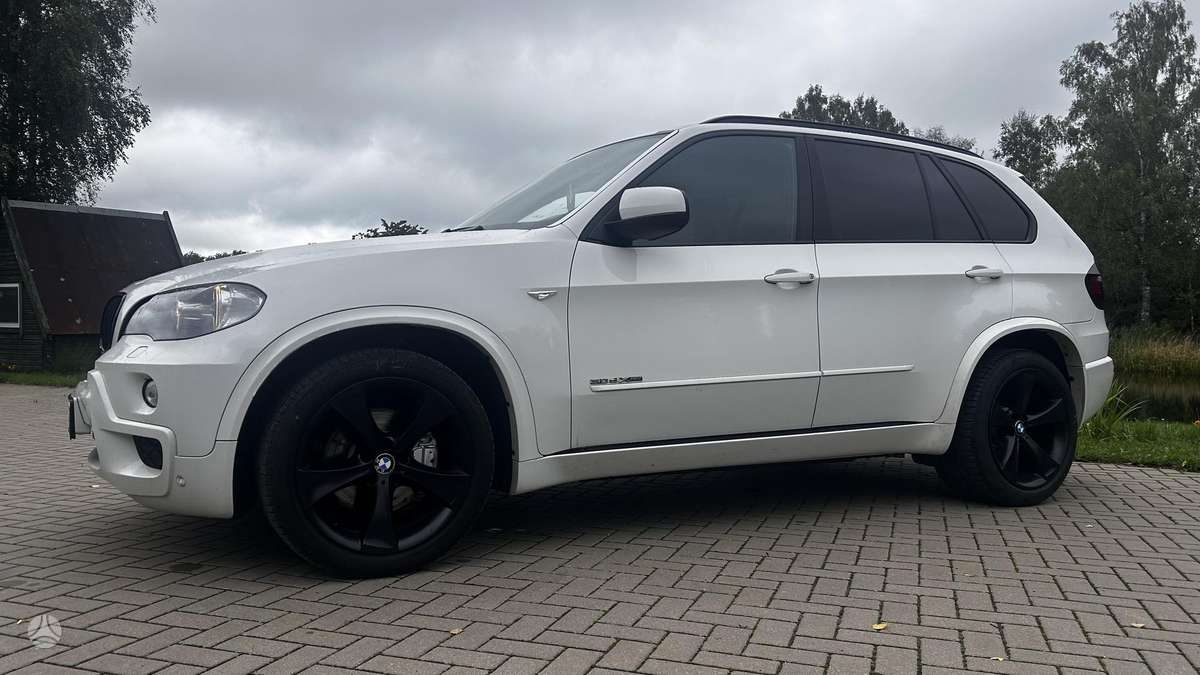 BMW X5, 3.0 l., off-road / crossover