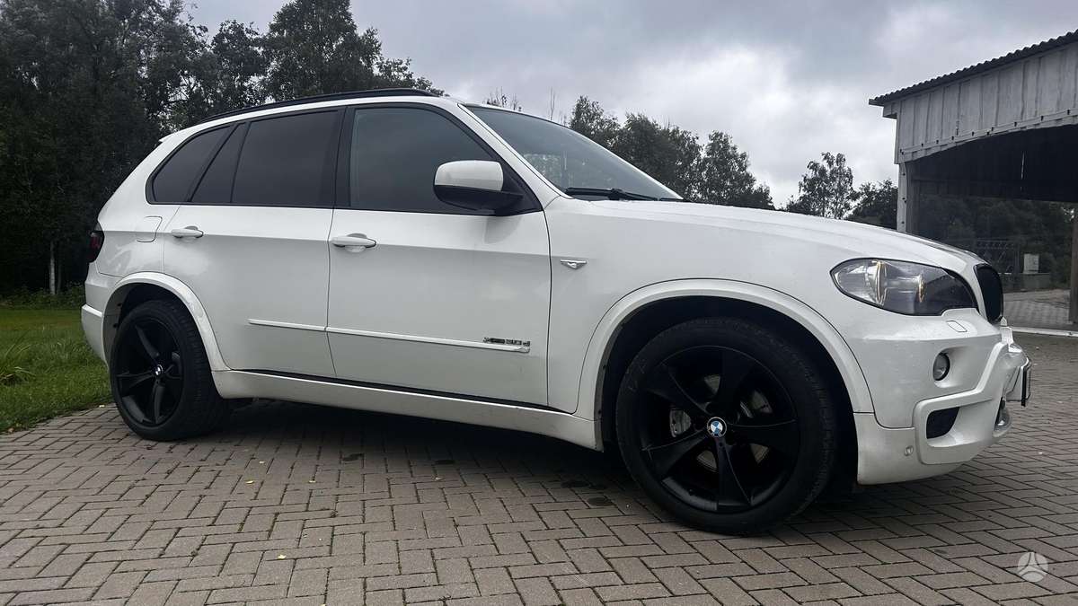 BMW X5, 3.0 l., off-road / crossover