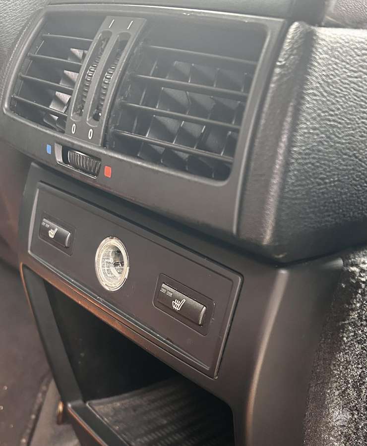 BMW X5, 3.0 l., off-road / crossover
