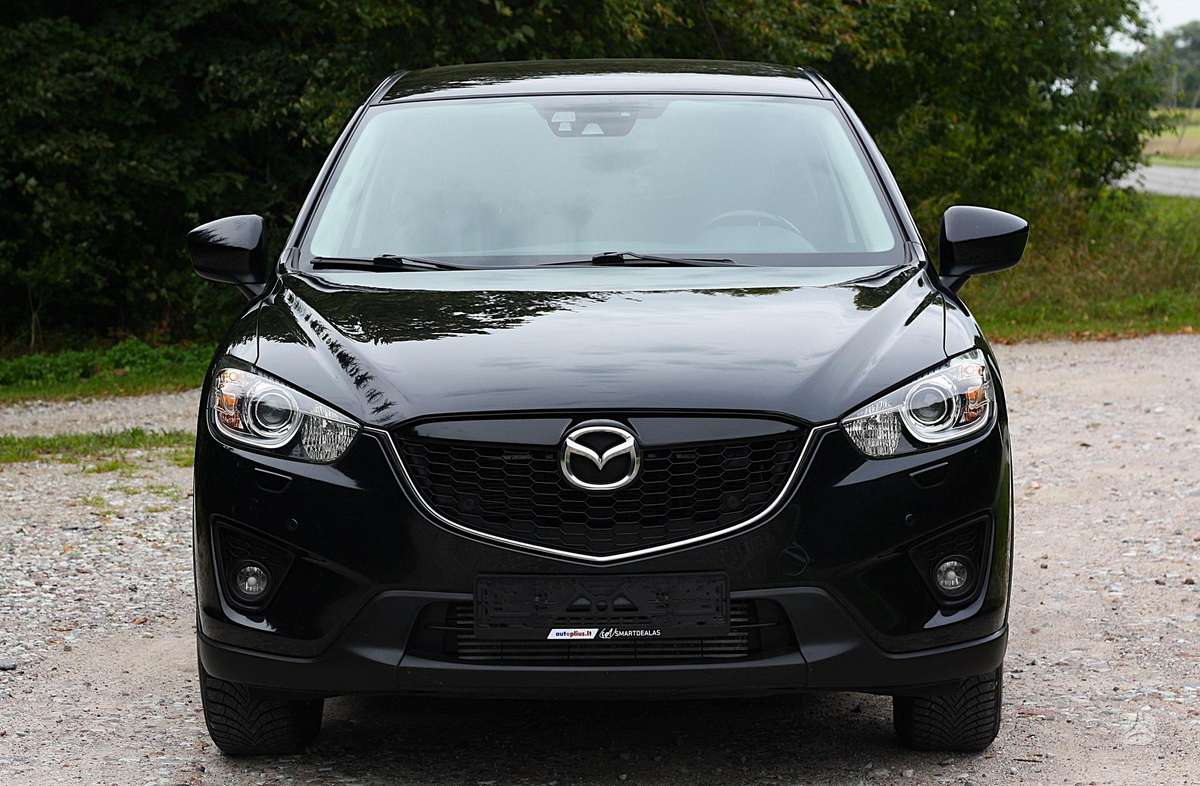 Mazda CX-5, 2.2 l., off-road / crossover