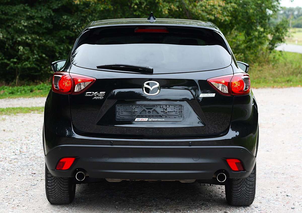 Mazda CX-5, 2.2 l., off-road / crossover