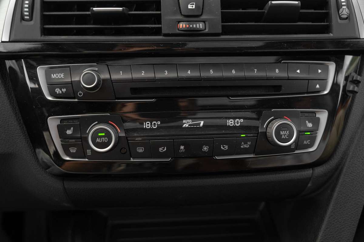 BMW 320, 2.0 l., universalas