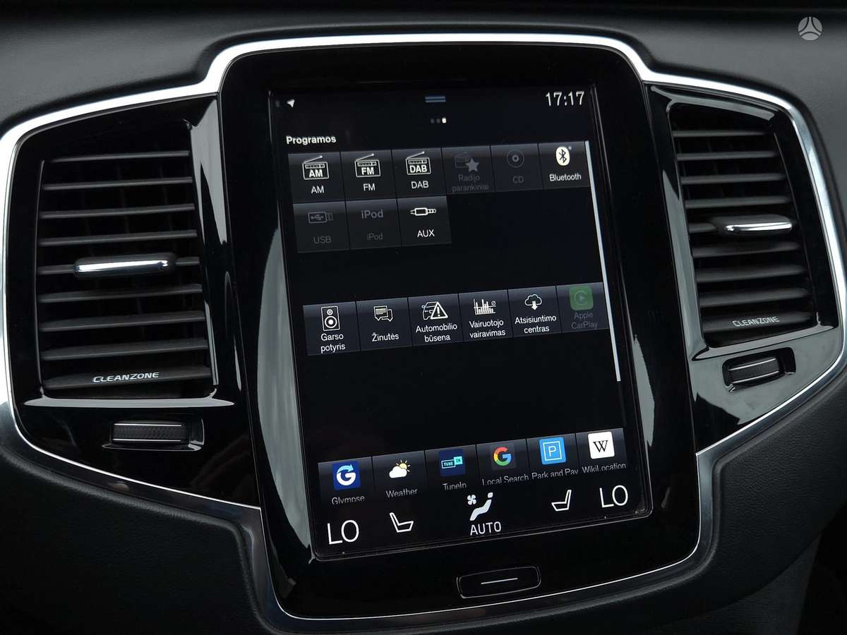 Volvo XC90, 2.0 l., off-road / crossover