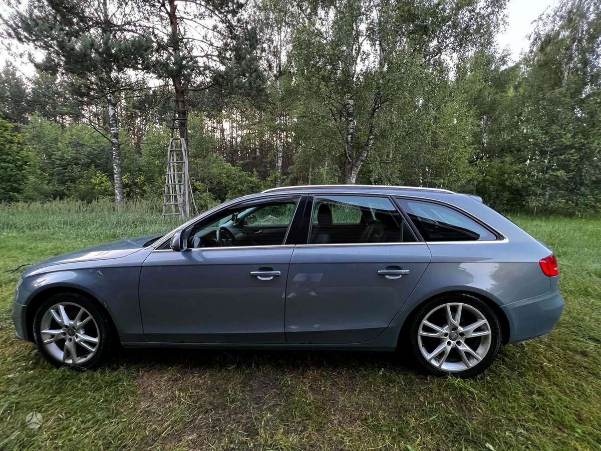 Audi A4, 1.8 l., universalas